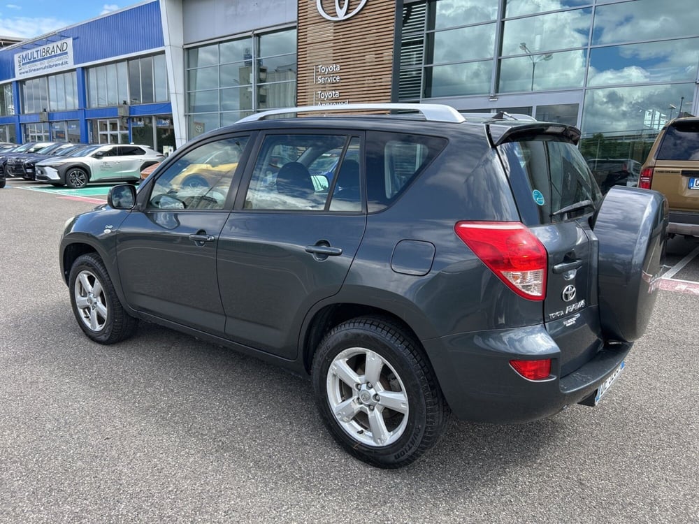 Toyota Rav4 usata a Piacenza (4)