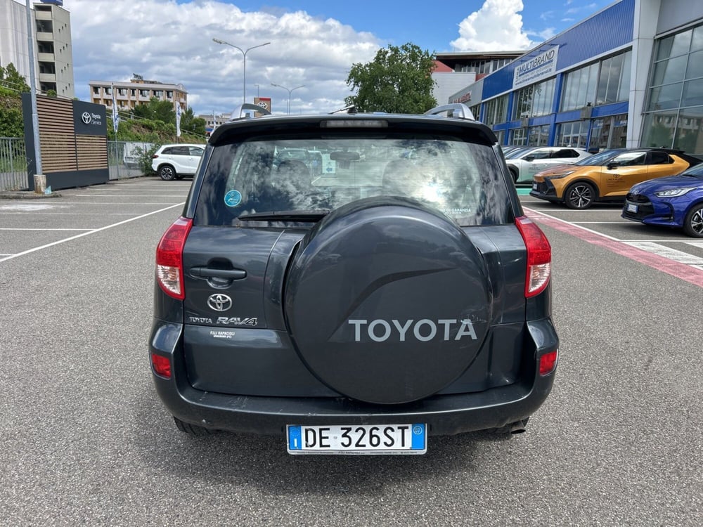 Toyota Rav4 usata a Piacenza (5)