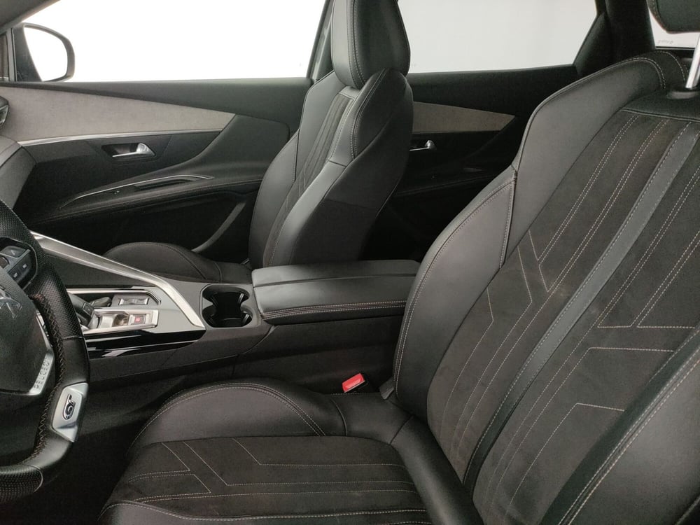 Peugeot 3008 usata a Caserta (18)