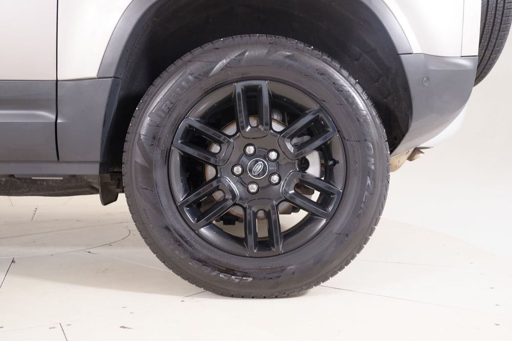 Land Rover Defender usata a Torino (10)
