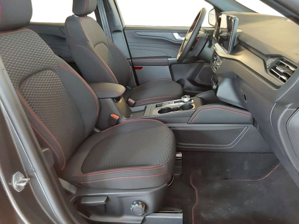 Ford Kuga nuova a Brescia (11)