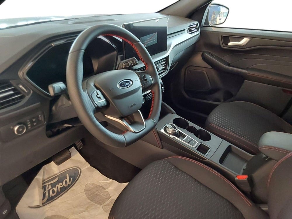 Ford Kuga nuova a Brescia (8)