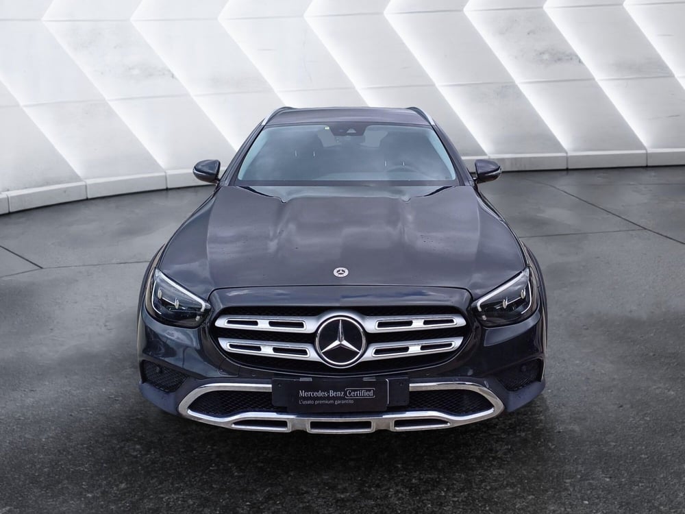 Mercedes-Benz Classe E Station Wagon usata  (2)