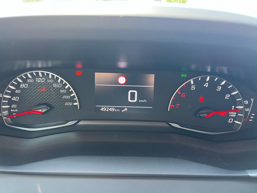 Peugeot 2008 usata a Milano (19)