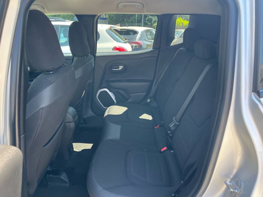 Jeep Renegade usata a Milano (13)