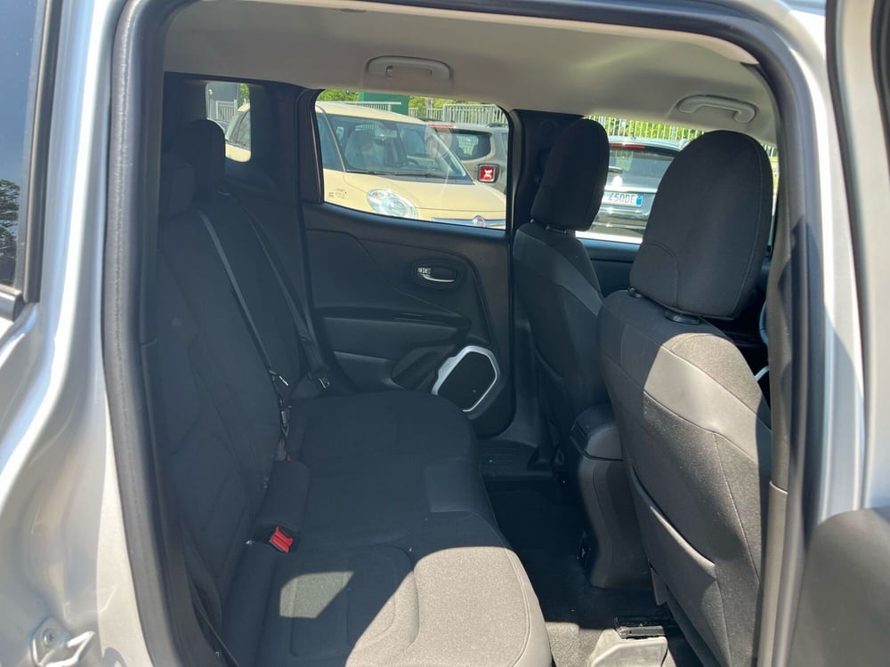Jeep Renegade usata a Milano (14)
