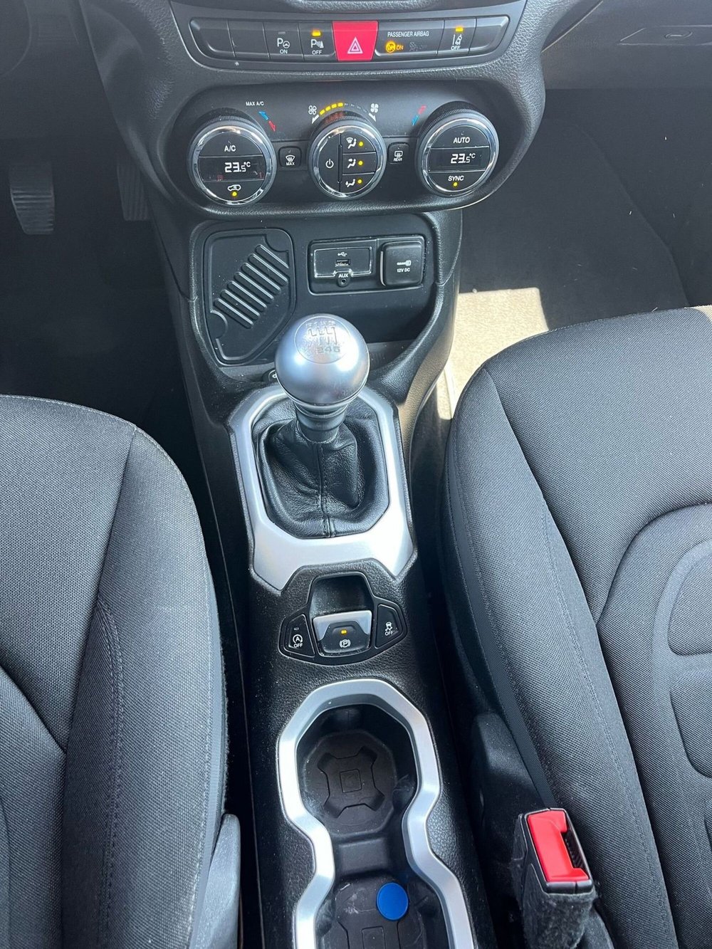 Jeep Renegade usata a Milano (17)