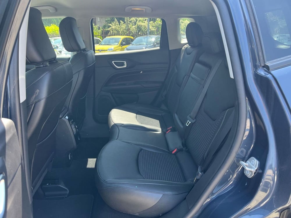 Jeep Compass nuova a Milano (13)