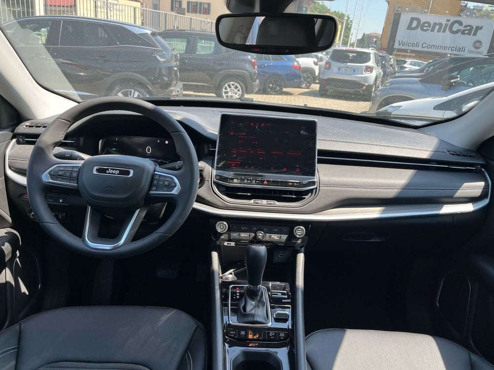 Jeep Compass nuova a Milano (15)