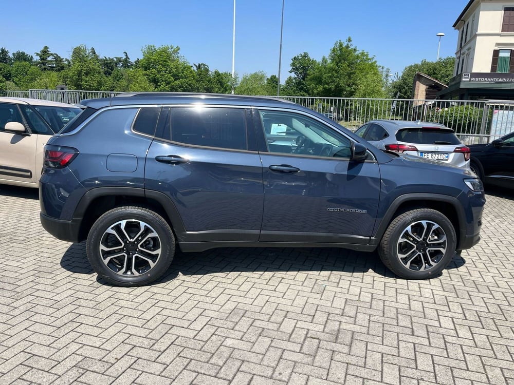 Jeep Compass nuova a Milano (5)