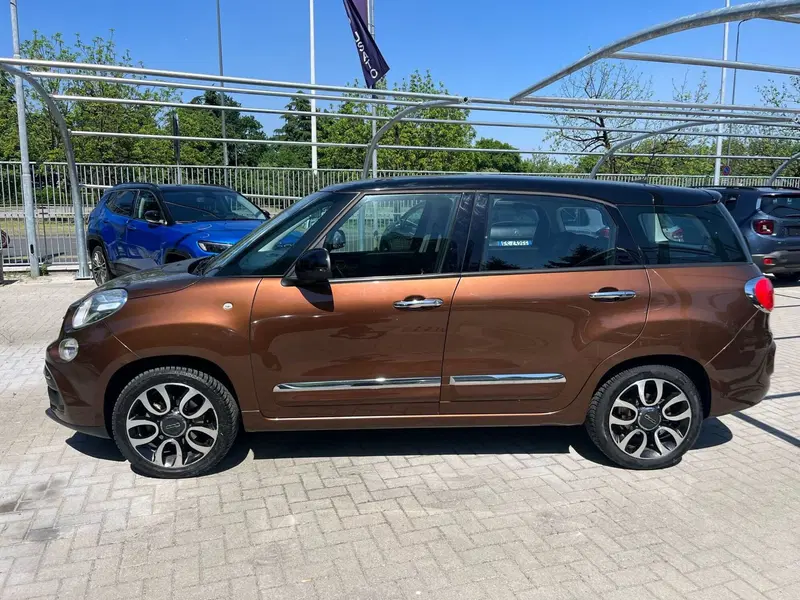 Fiat 500L usata a Milano (4)
