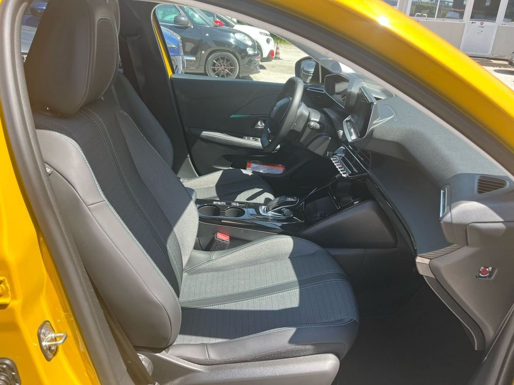 Peugeot 208 usata a Milano (12)