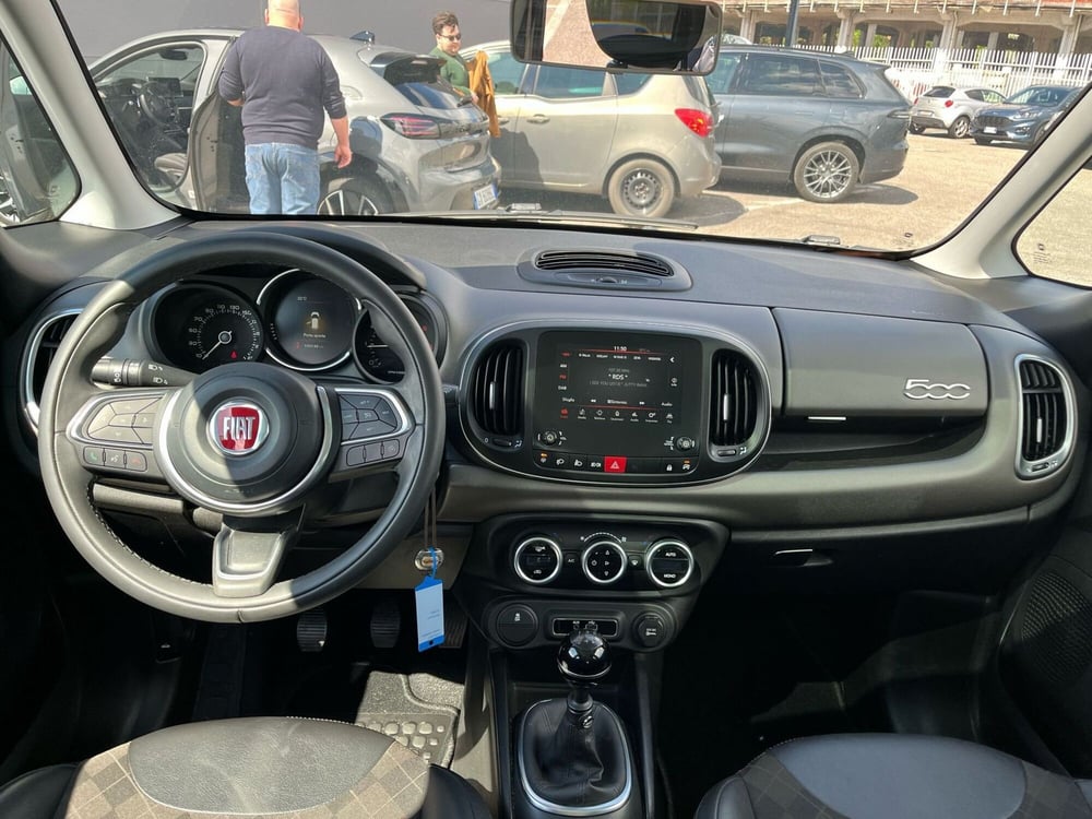 Fiat 500L usata a Milano (16)