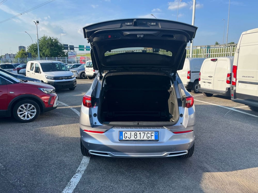 Opel Grandland usata a Milano (9)