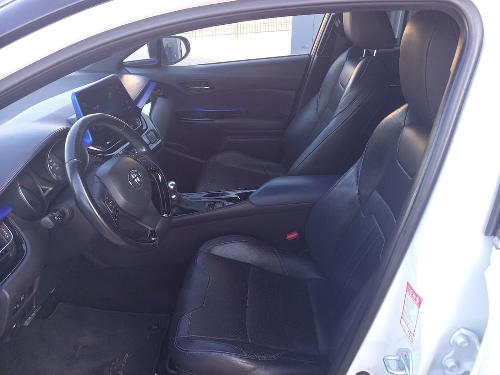 Toyota Toyota C-HR usata a Catania (8)