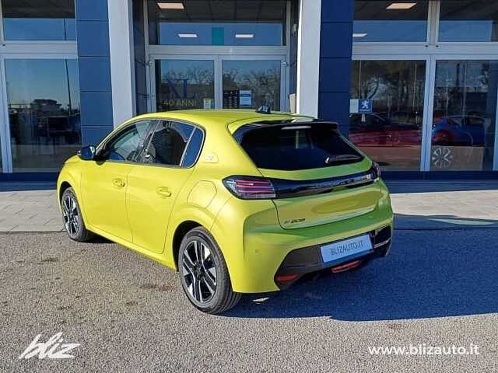 Peugeot 208 nuova a Udine (7)