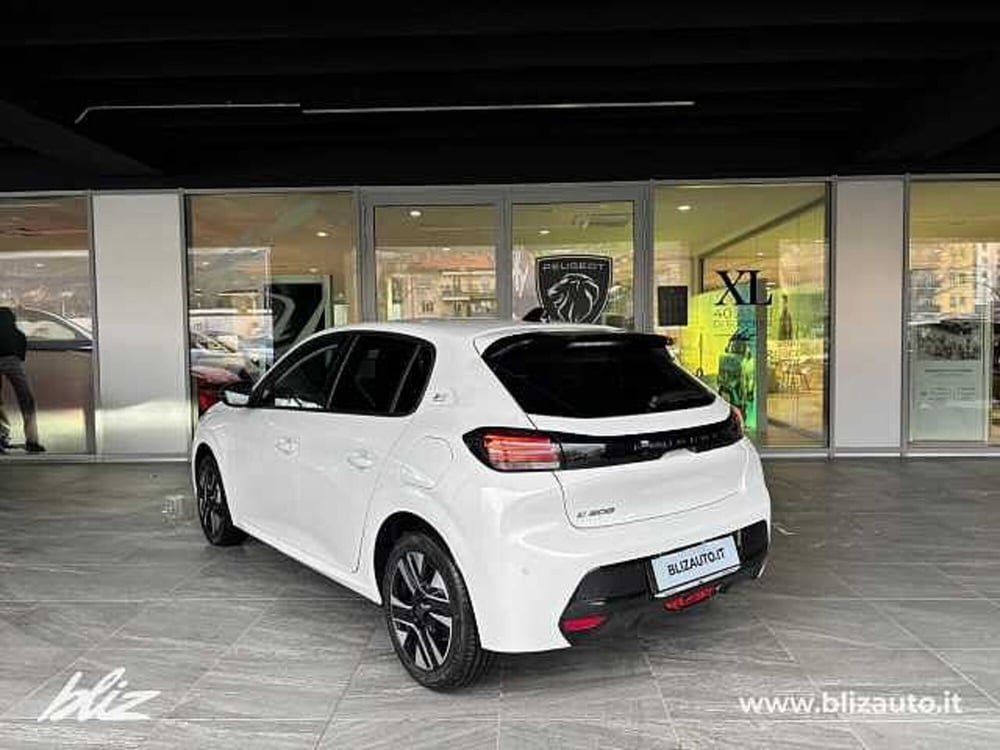 Peugeot 208 nuova a Udine (3)