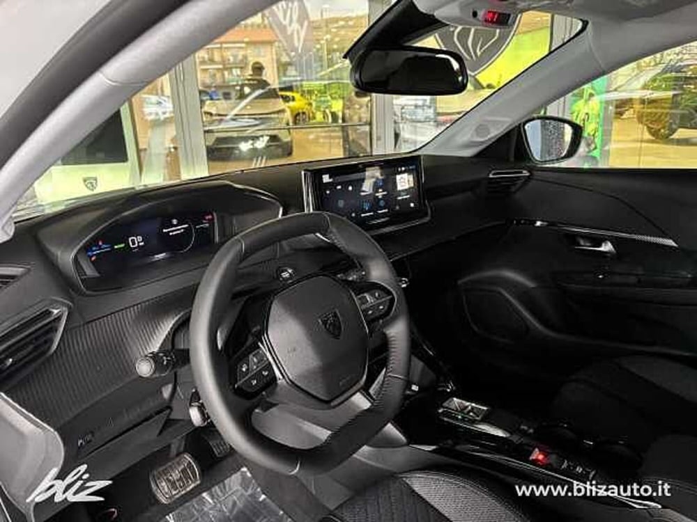Peugeot 208 nuova a Udine (9)