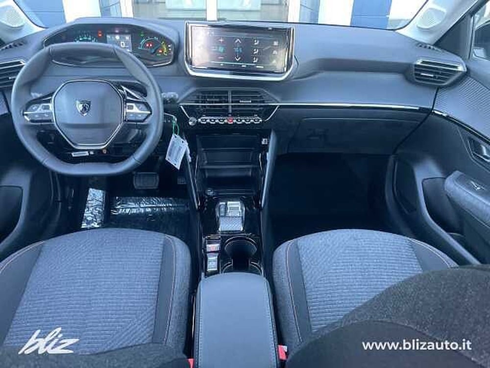 Peugeot 208 nuova a Udine (10)