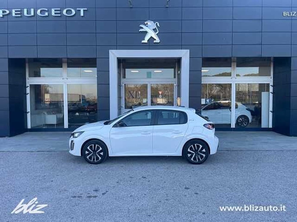 Peugeot 208 nuova a Udine (3)