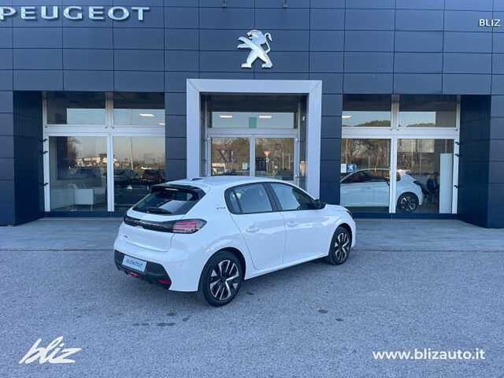 Peugeot 208 nuova a Udine (4)