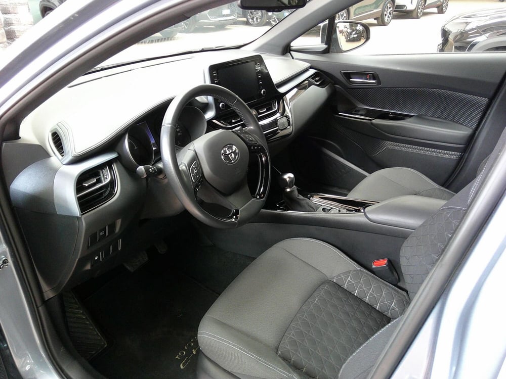 Toyota Toyota C-HR usata a Treviso (11)
