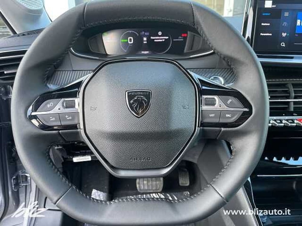 Peugeot 208 nuova a Udine (11)