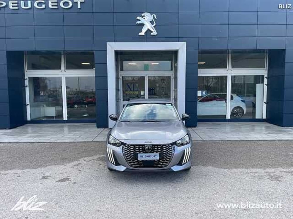 Peugeot 208 nuova a Udine (2)