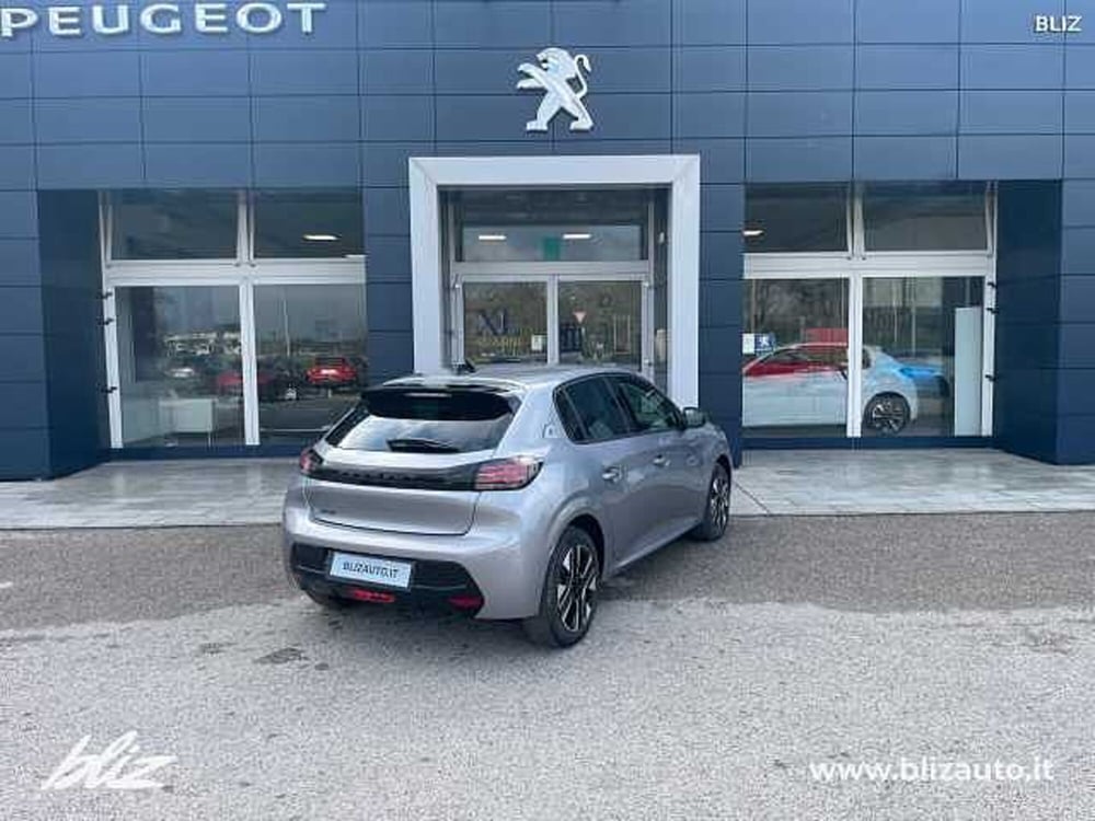 Peugeot 208 nuova a Udine (4)