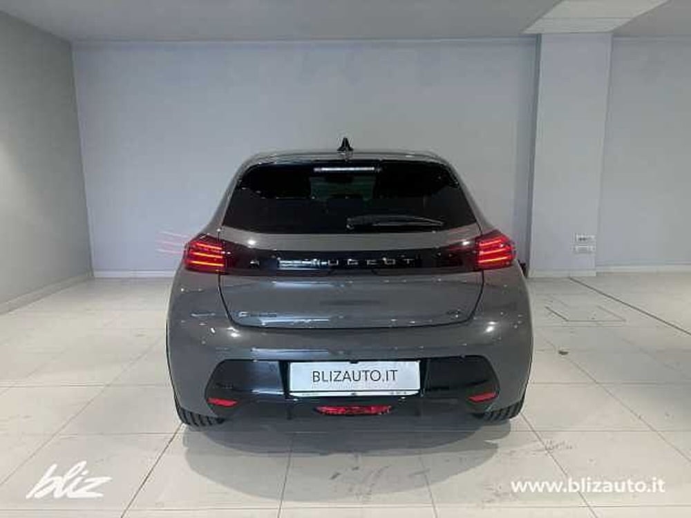 Peugeot 208 nuova a Udine (4)