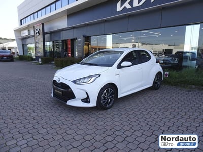 Toyota Yaris 1.5 Hybrid 5 porte Trend &quot;Red Edition&quot; del 2021 usata a Montebelluna
