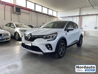 Renault Captur Full Hybrid E-Tech 145 CV Intens del 2022 usata a Montebelluna