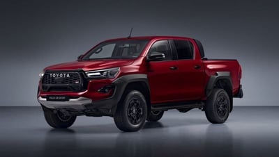 Toyota Hilux 2.8 d-4d double cab GR Sport auto nuova a Vicenza