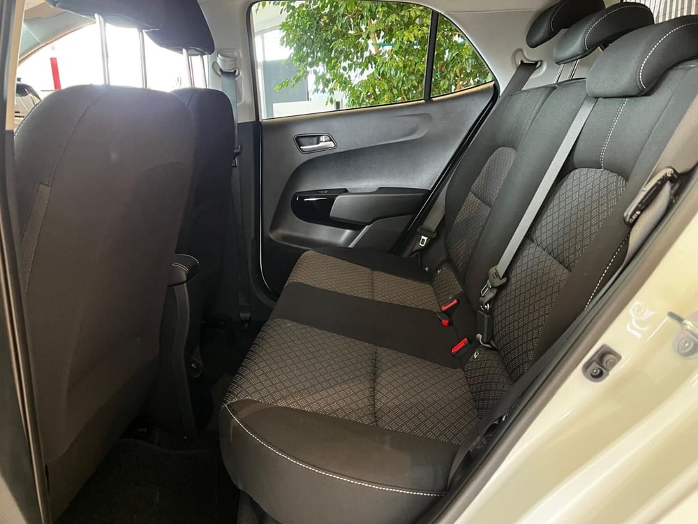 Kia Picanto nuova a Cremona (7)
