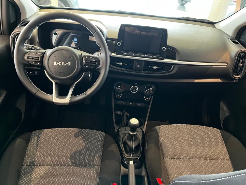 Kia Picanto nuova a Cremona (9)