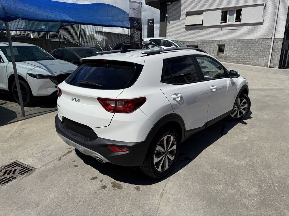 Kia Stonic nuova a Cremona (6)