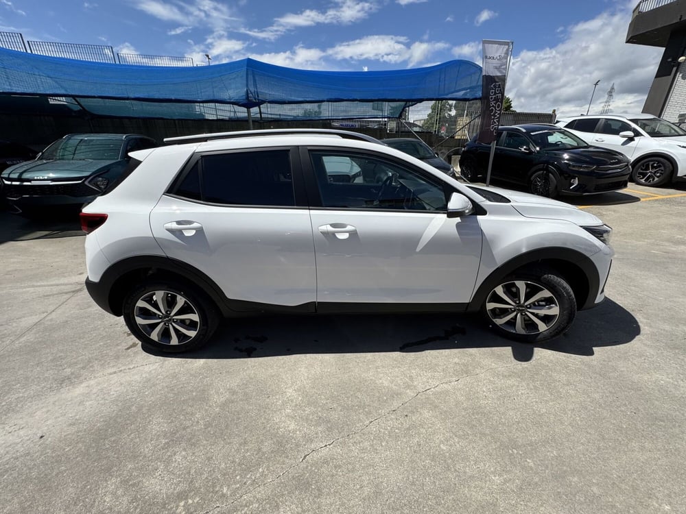 Kia Stonic nuova a Cremona (8)