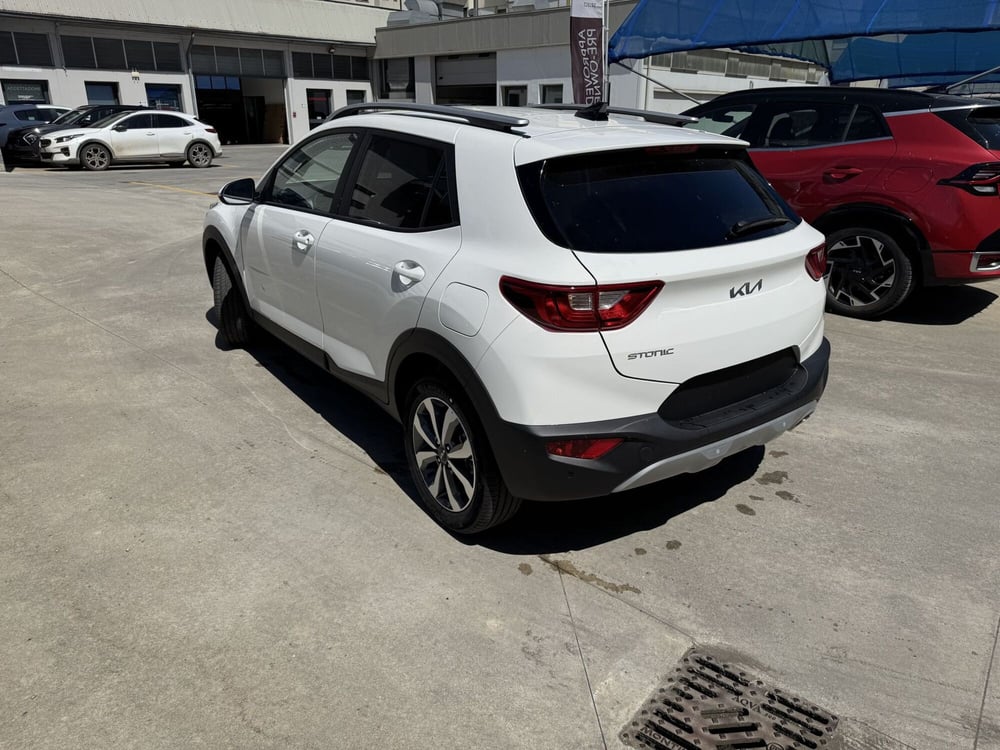 Kia Stonic nuova a Cremona (9)