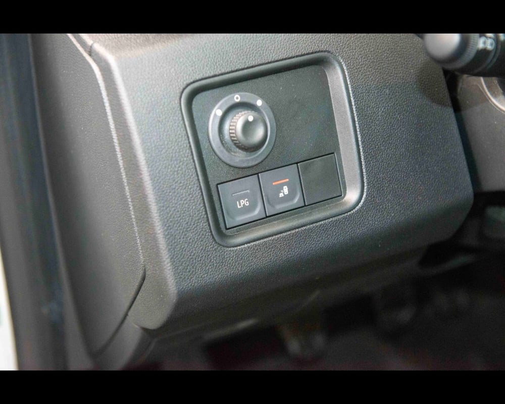 Dacia Duster usata a Venezia (18)