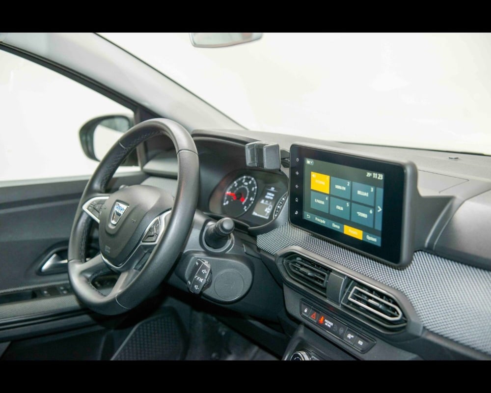 Dacia Jogger usata a Venezia (13)