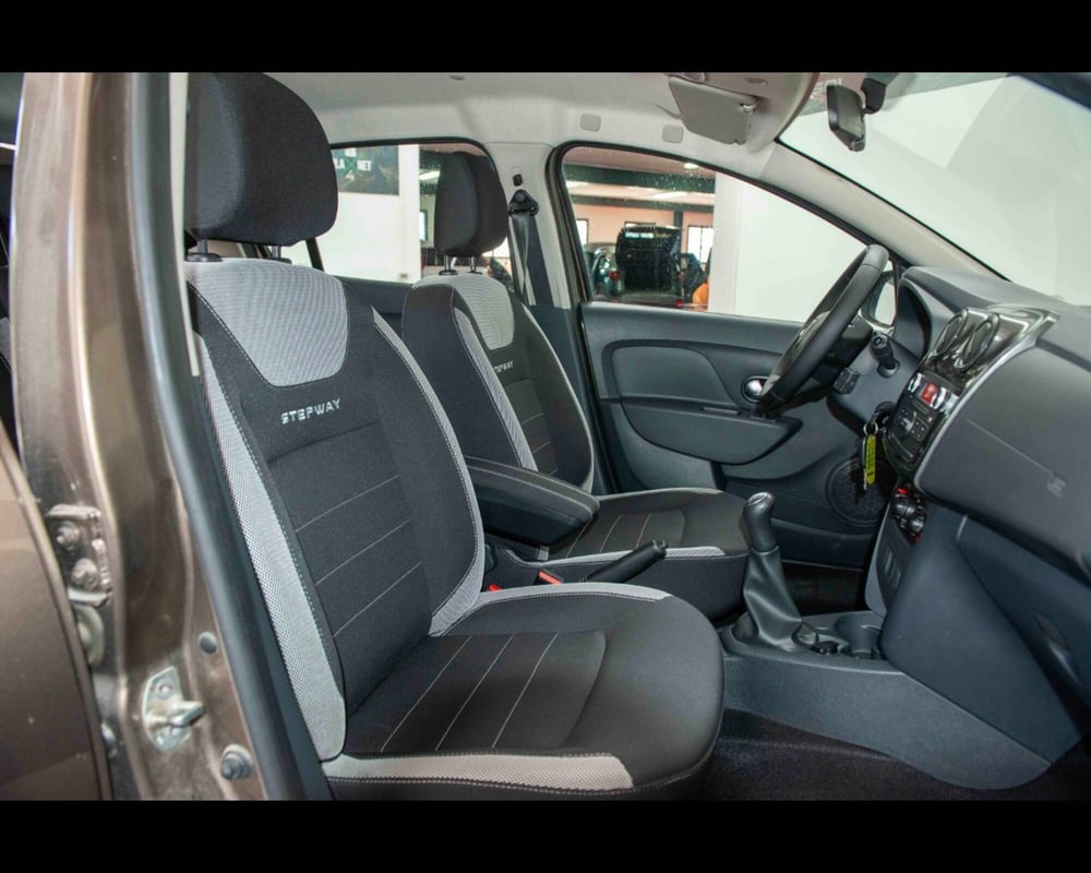 Dacia Sandero usata a Venezia (12)