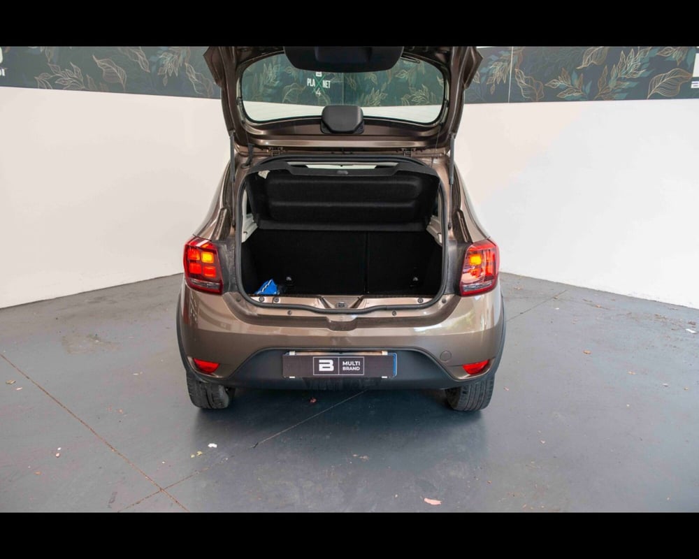 Dacia Sandero usata a Venezia (17)