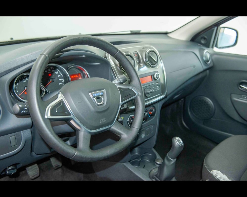Dacia Sandero usata a Venezia (19)