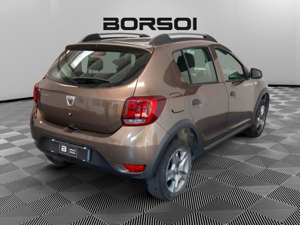 Dacia Sandero usata a Venezia (5)