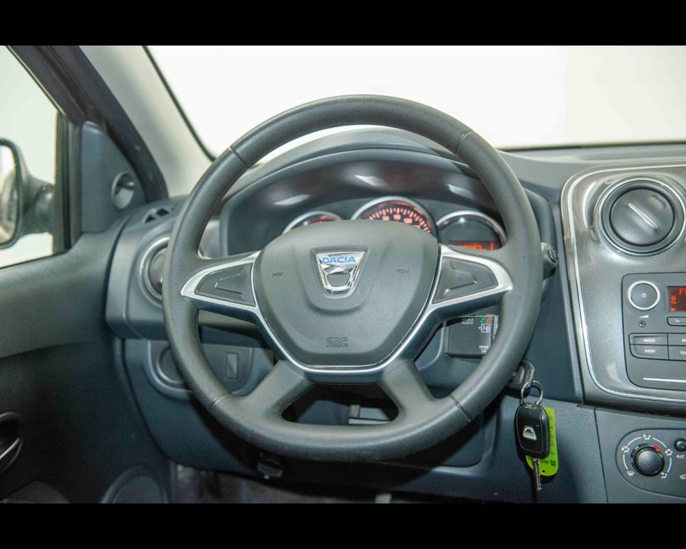 Dacia Sandero usata a Venezia (9)