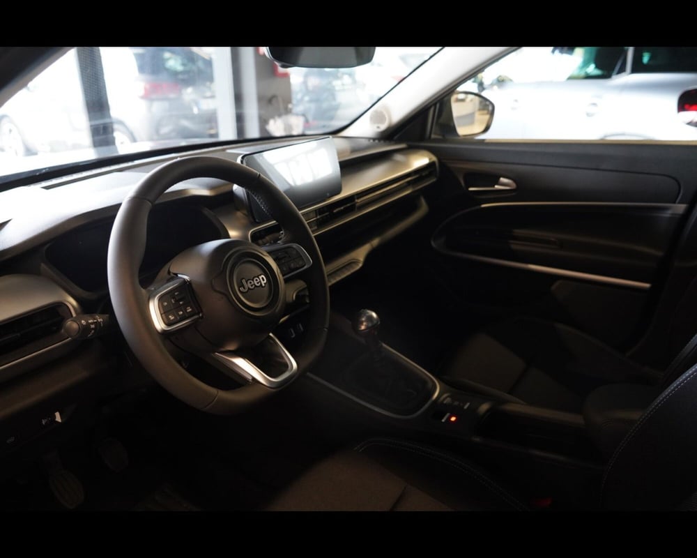 Jeep Avenger nuova a Treviso (19)