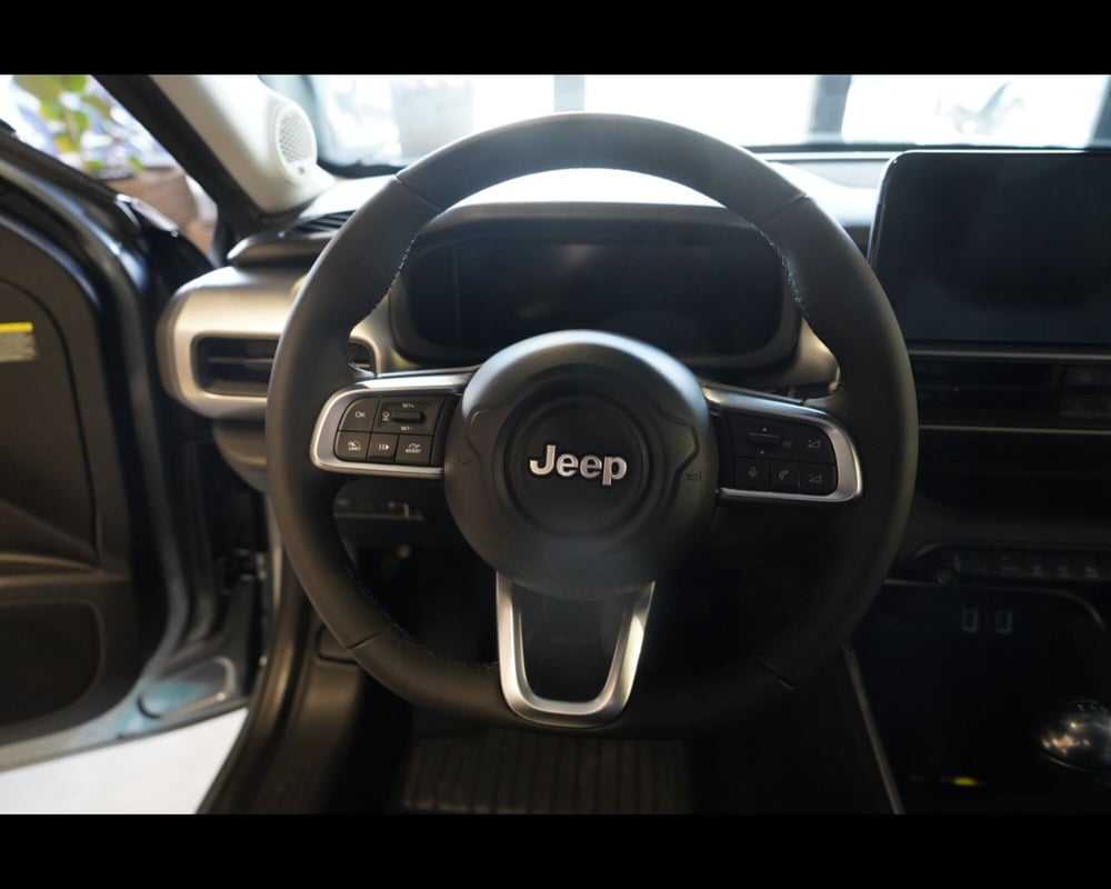 Jeep Avenger nuova a Treviso (9)
