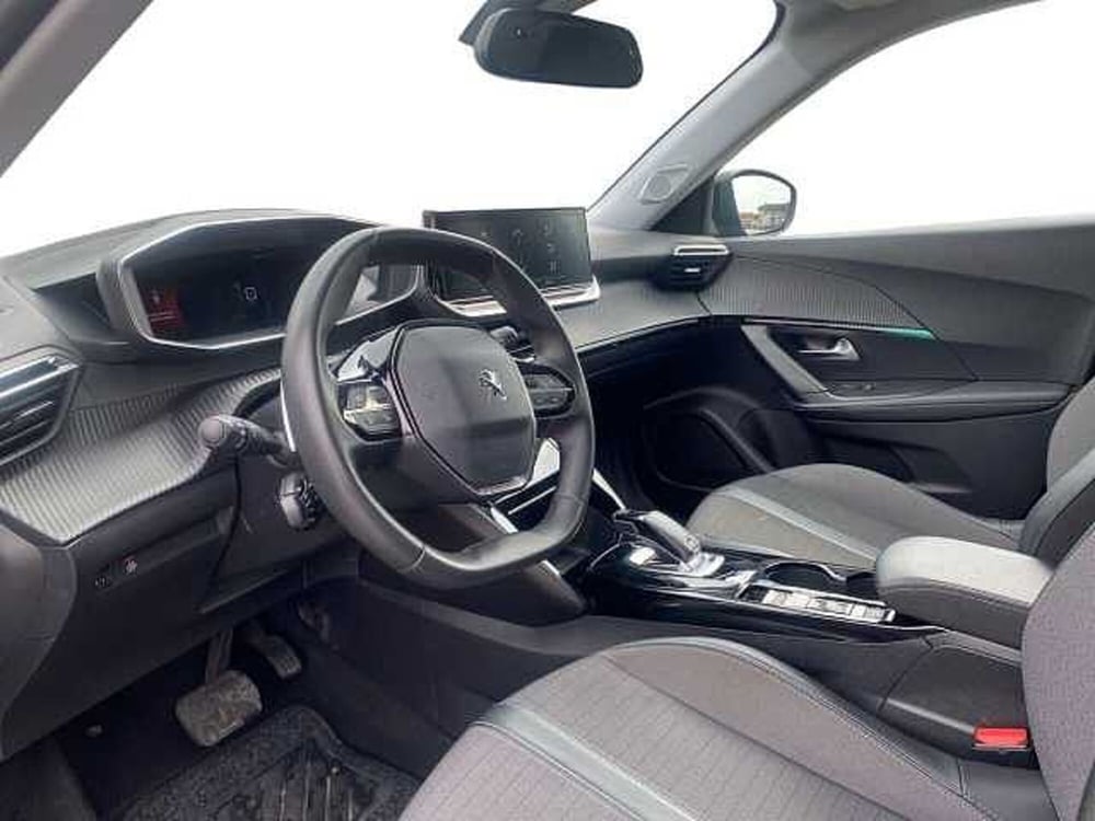 Peugeot 2008 usata a Napoli (12)