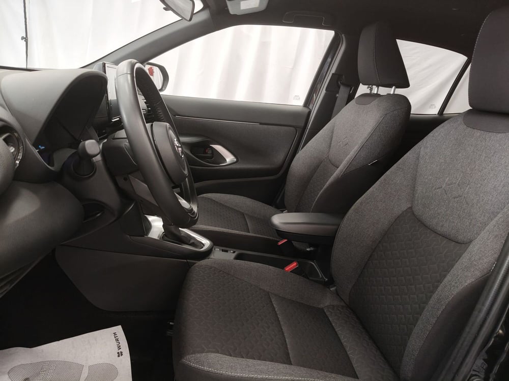 Toyota Yaris Cross usata a Roma (15)