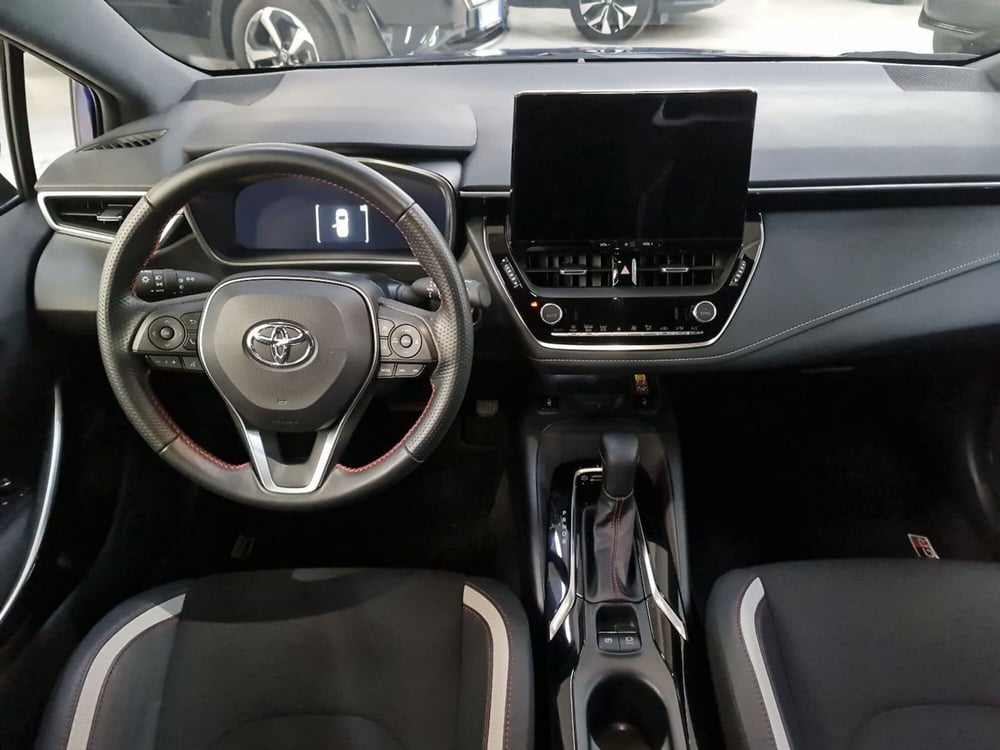 Toyota Corolla Touring Sports usata a Bologna (10)